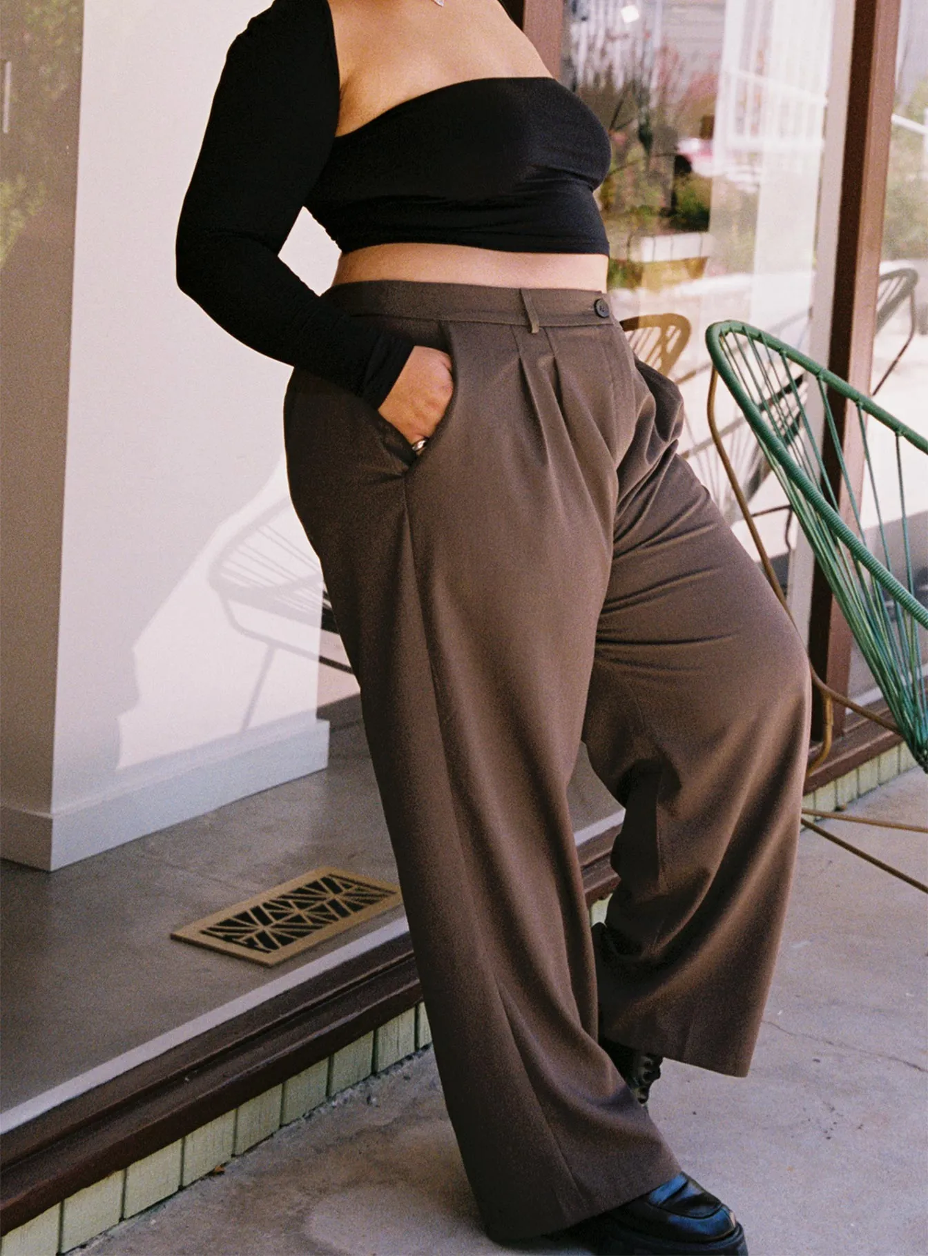 Archer Pants Dark Brown Curve