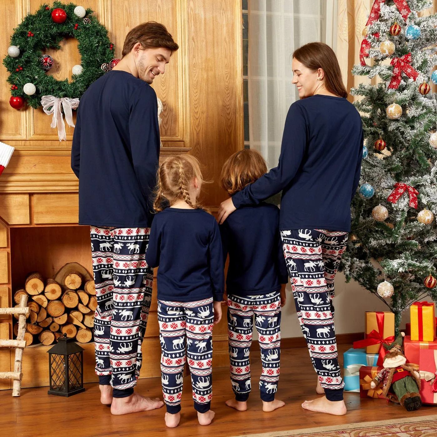 Christmas Deer and Letters Print Navy Family Matching Long-sleeve Pajamas Sets (Flame Resistant)