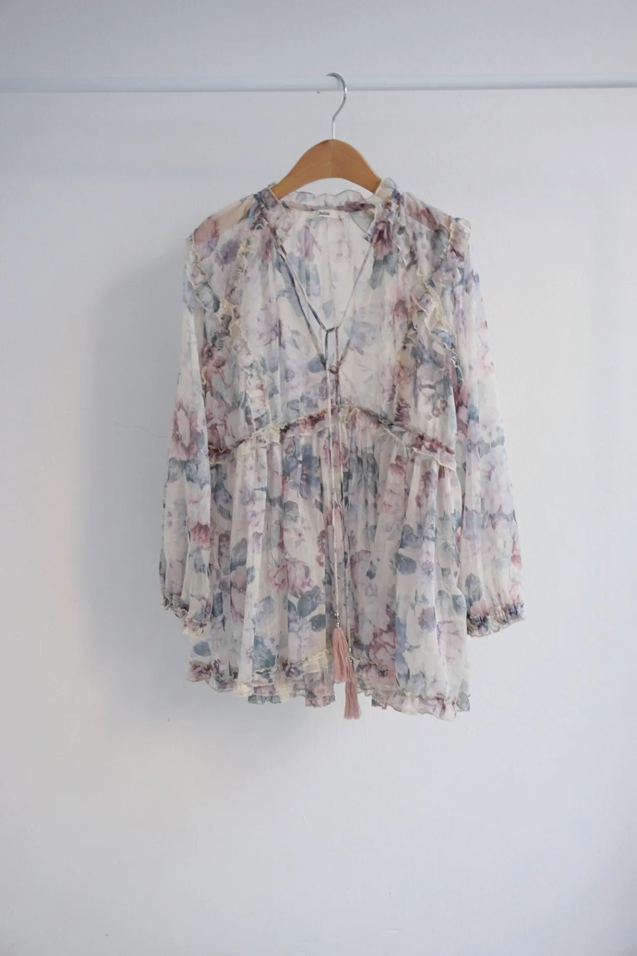 LONG SLEEVE RUFFLE FLORAL BLOUSE