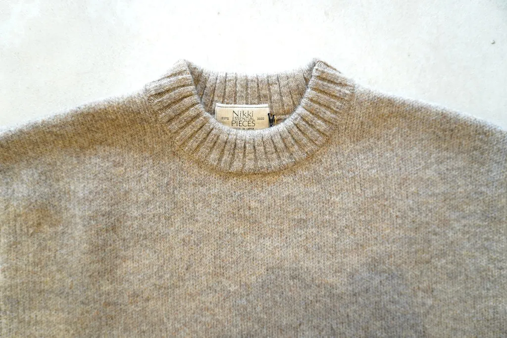 Nikki ESSENTIAL PIECES / Yak felted sweat shirt