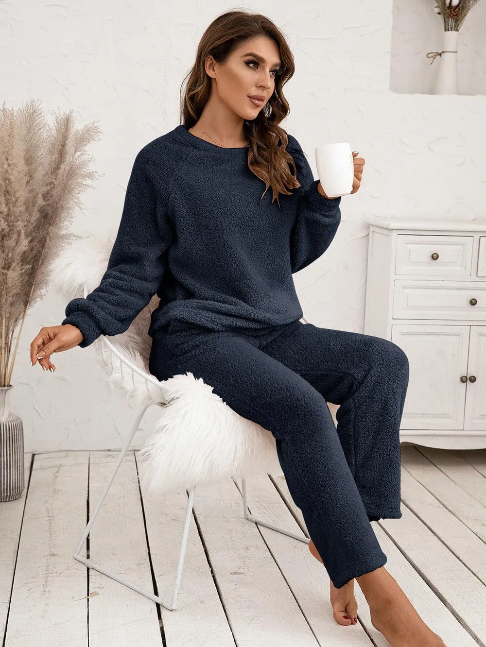 Plush Hooded Sweater & Pants Set - Cozy Loungewear